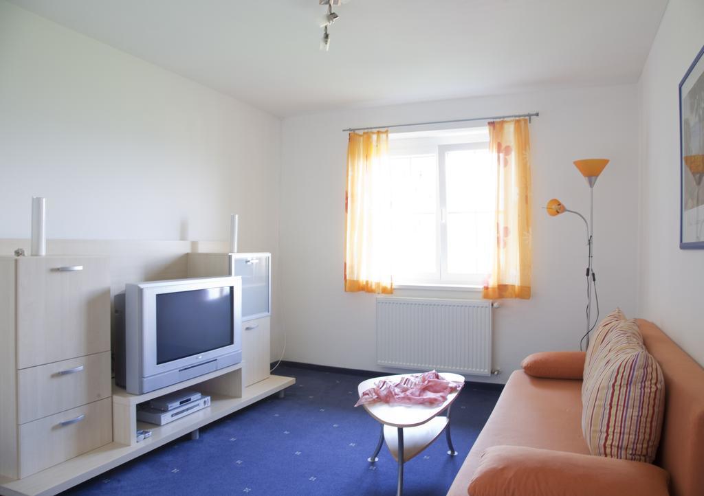 Seeblick Susanne Schiefling am See Room photo